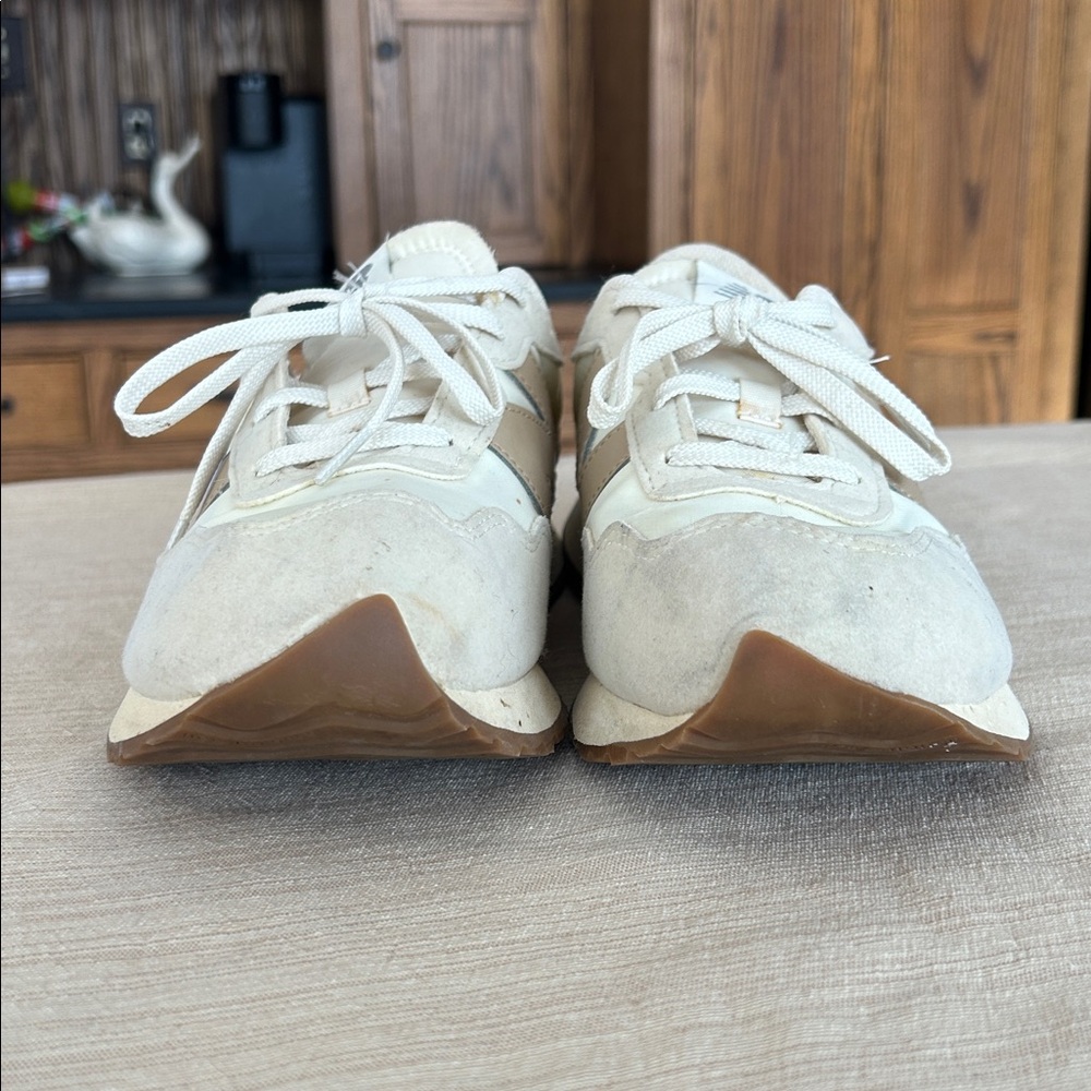 New Balance 237 Beige Turtledove Sneakers Trainers Athletic Shoes Men’s size 7 - Picture 2 of 9
